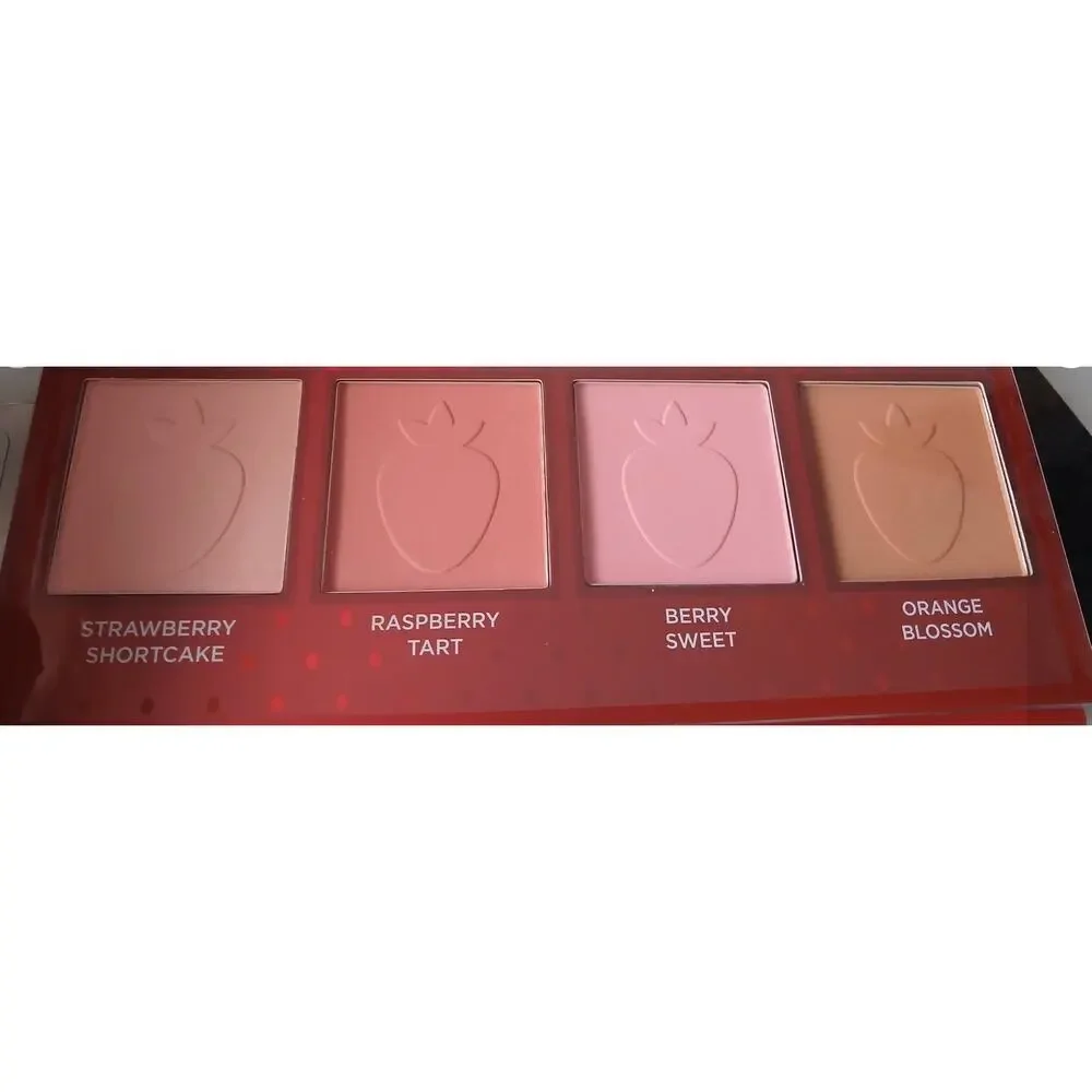 Strawberry Shortcake Complexion Palette (Bronzer, Highlighter, Blush)